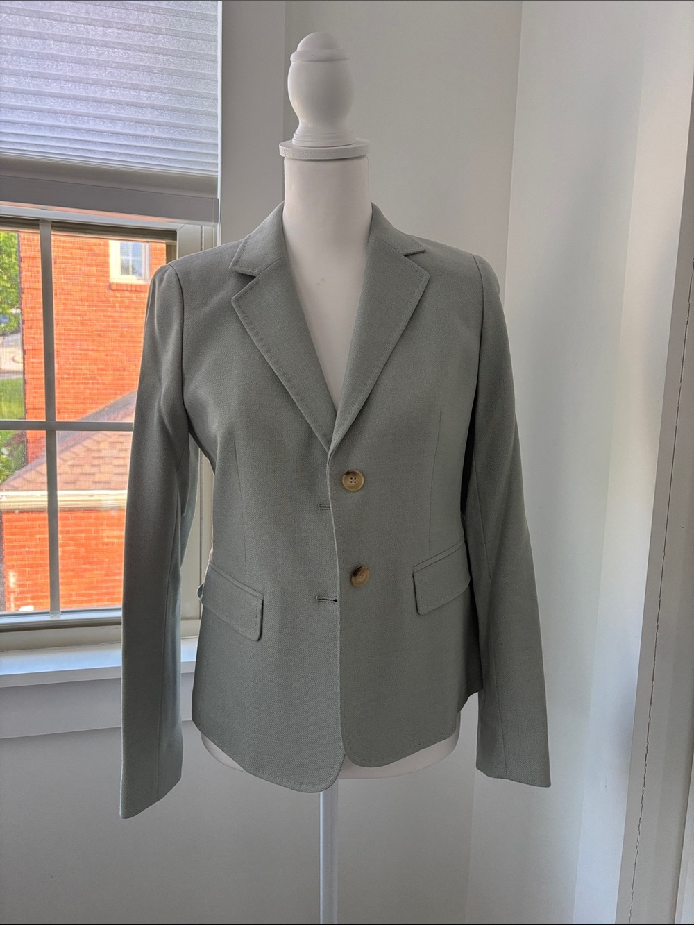Lafayette 148 New York Light Sage Two-Button Blazer
